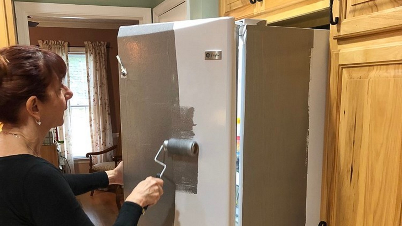 Как и чем покрасить домашний холодильник