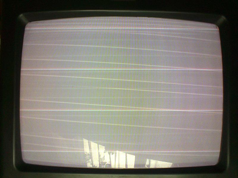 На экране телевизора появилась горизонтальная полоса самсунг