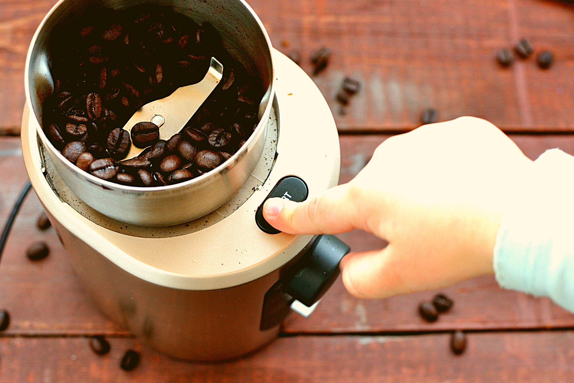 Как работает жерновая кофемолка: характеристики, виды, рекомендации по выбору