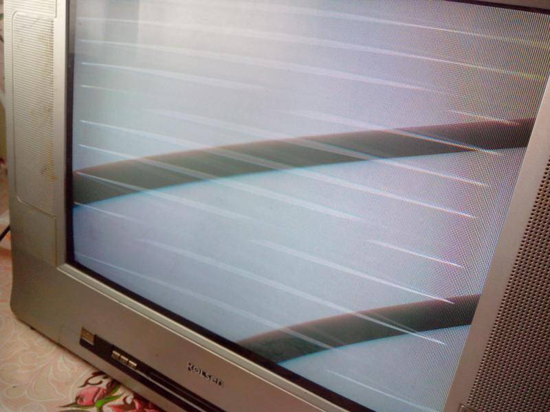 Горизонтальные полосы на экране телевизора