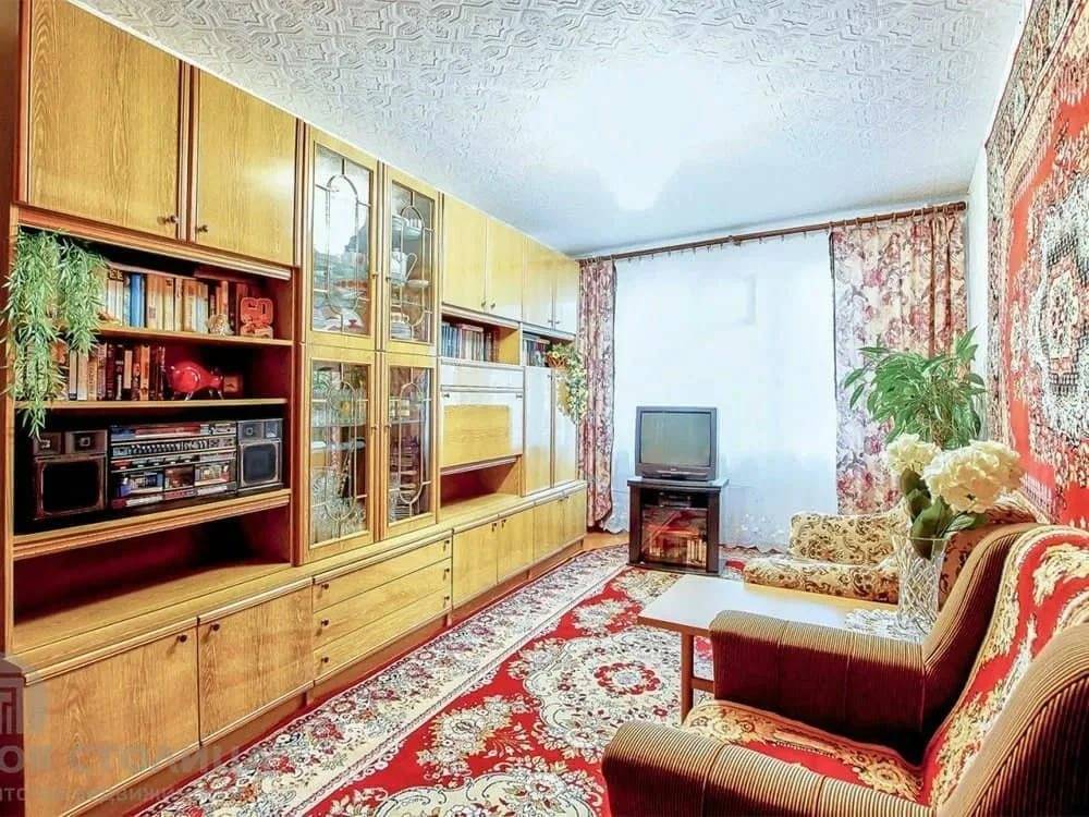 Кухонный гарнитур советских времен