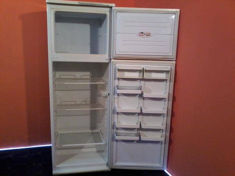 Холодильник atlant: отзывы покупателей и специалистов по ремонту, двухкамерный с большой морозильной камерой, размеры, модельный ряд с двумя компрессорами, технические характеристики, какой лучше выбр