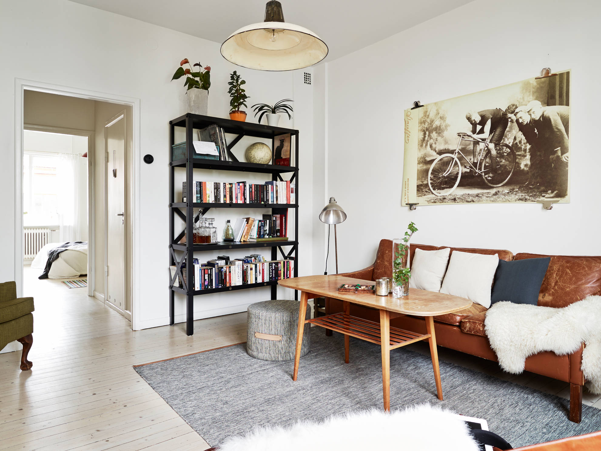Ретро стиль в интерьере гостиной: как воспроизвести прошлое в своей квартире (37 фото)