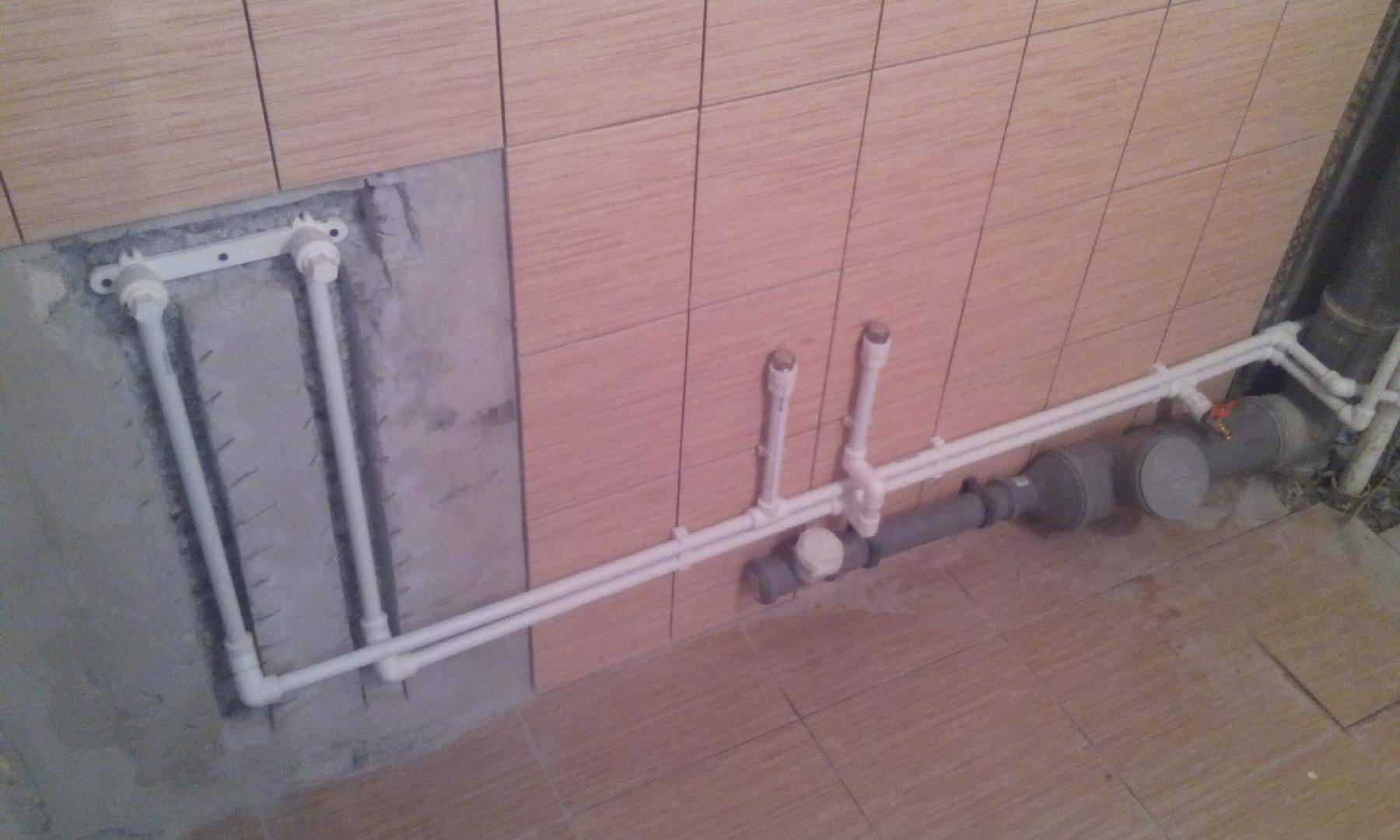 Замена канализационных труб в ванной и туалете своими руками