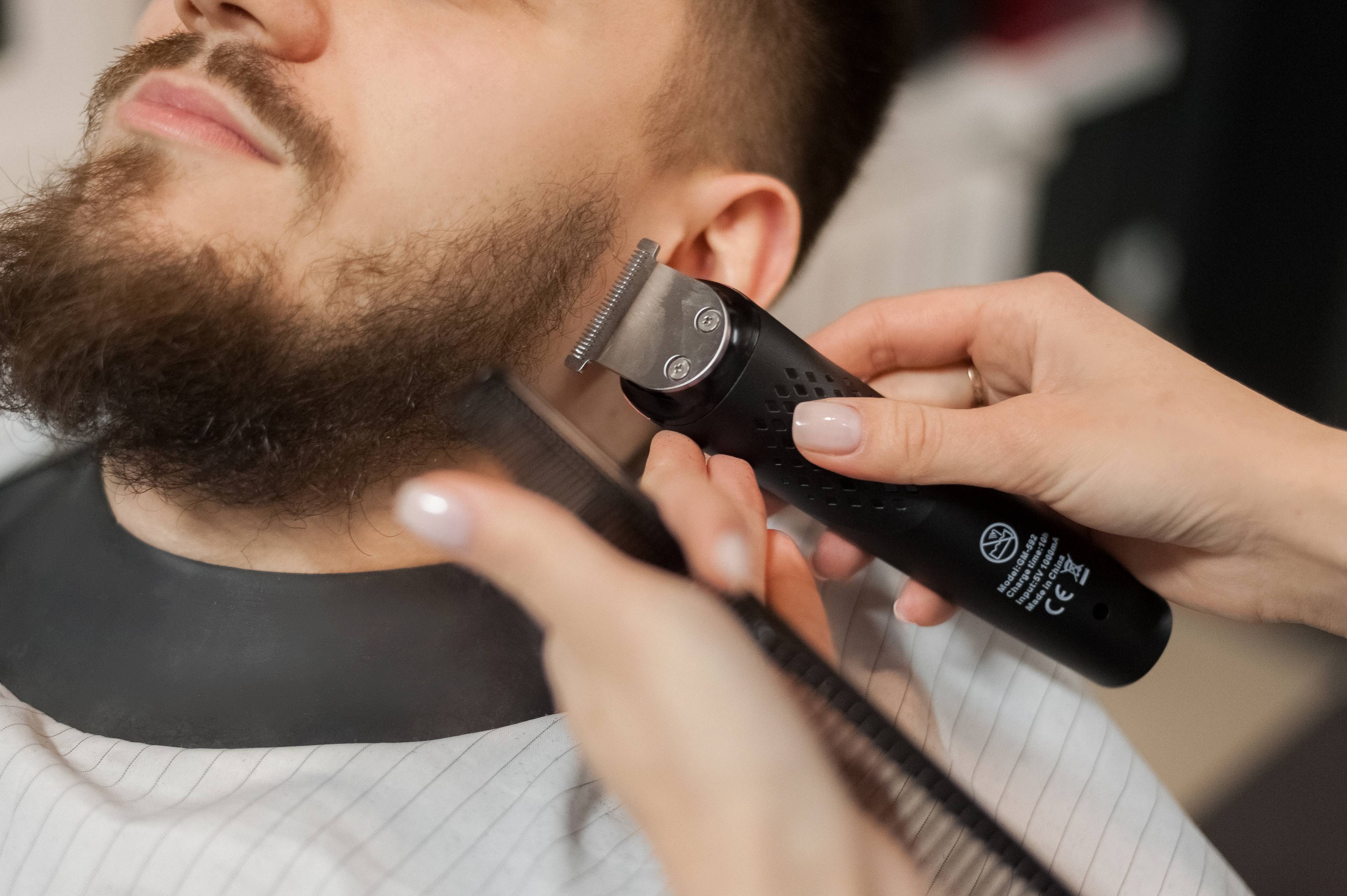 Как пользоваться триммером для аккуратного бритья бороды