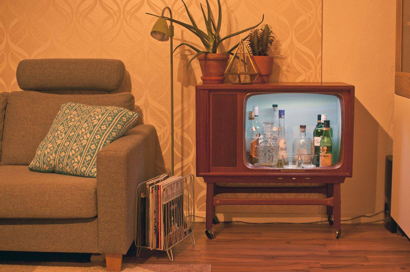 7 способов использовать старый телевизор