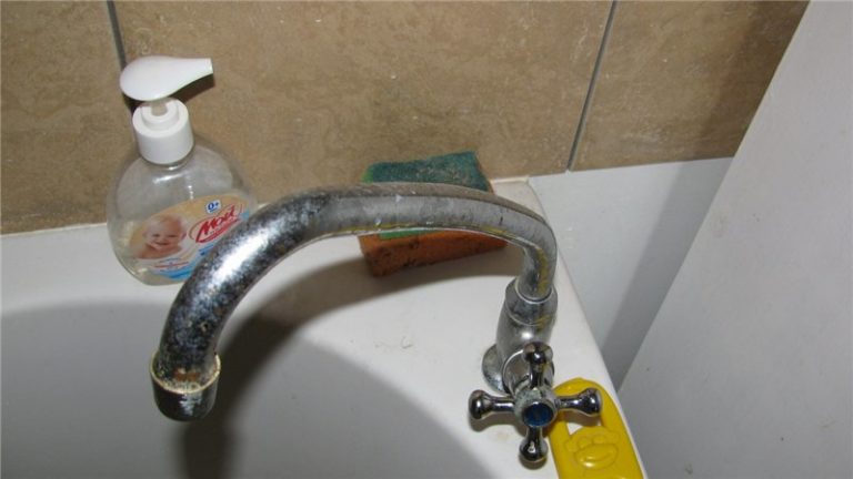 Как установить врезной смеситель на борт ванны: легкое решение нелегкой проблемы
