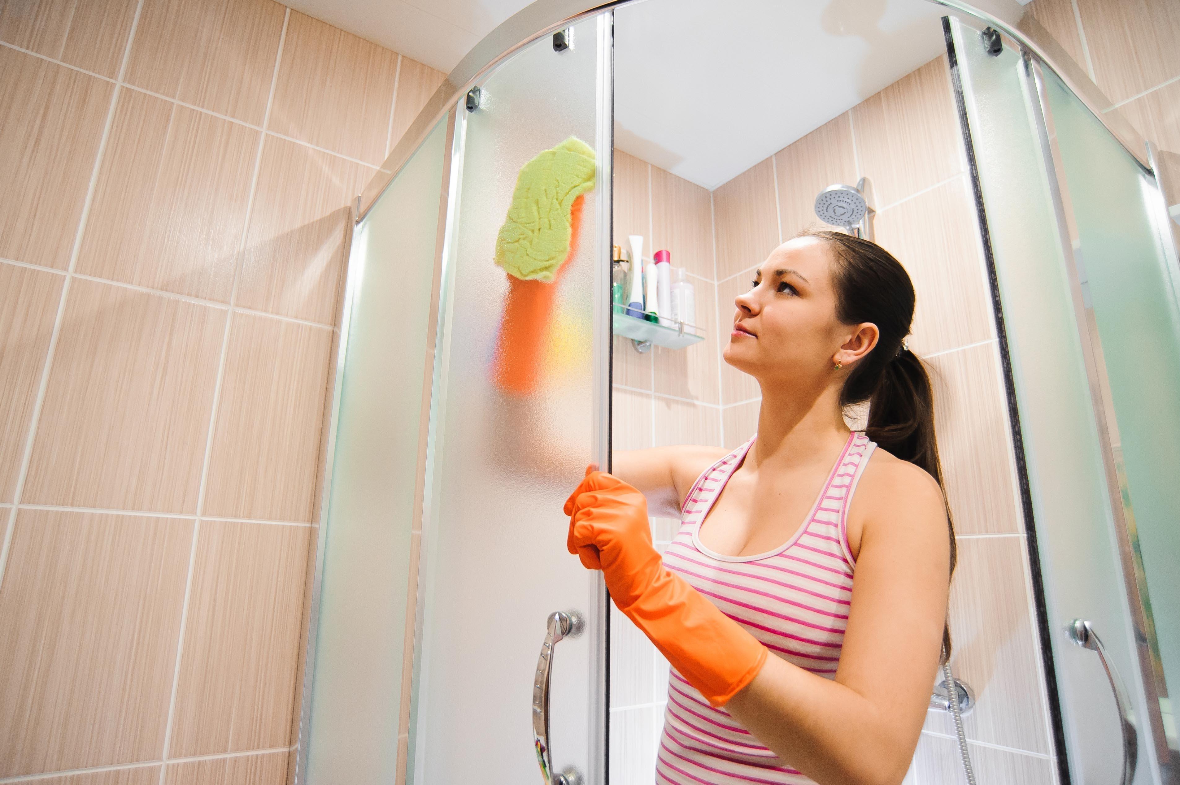 Как проводить генеральную уборку в ванной
