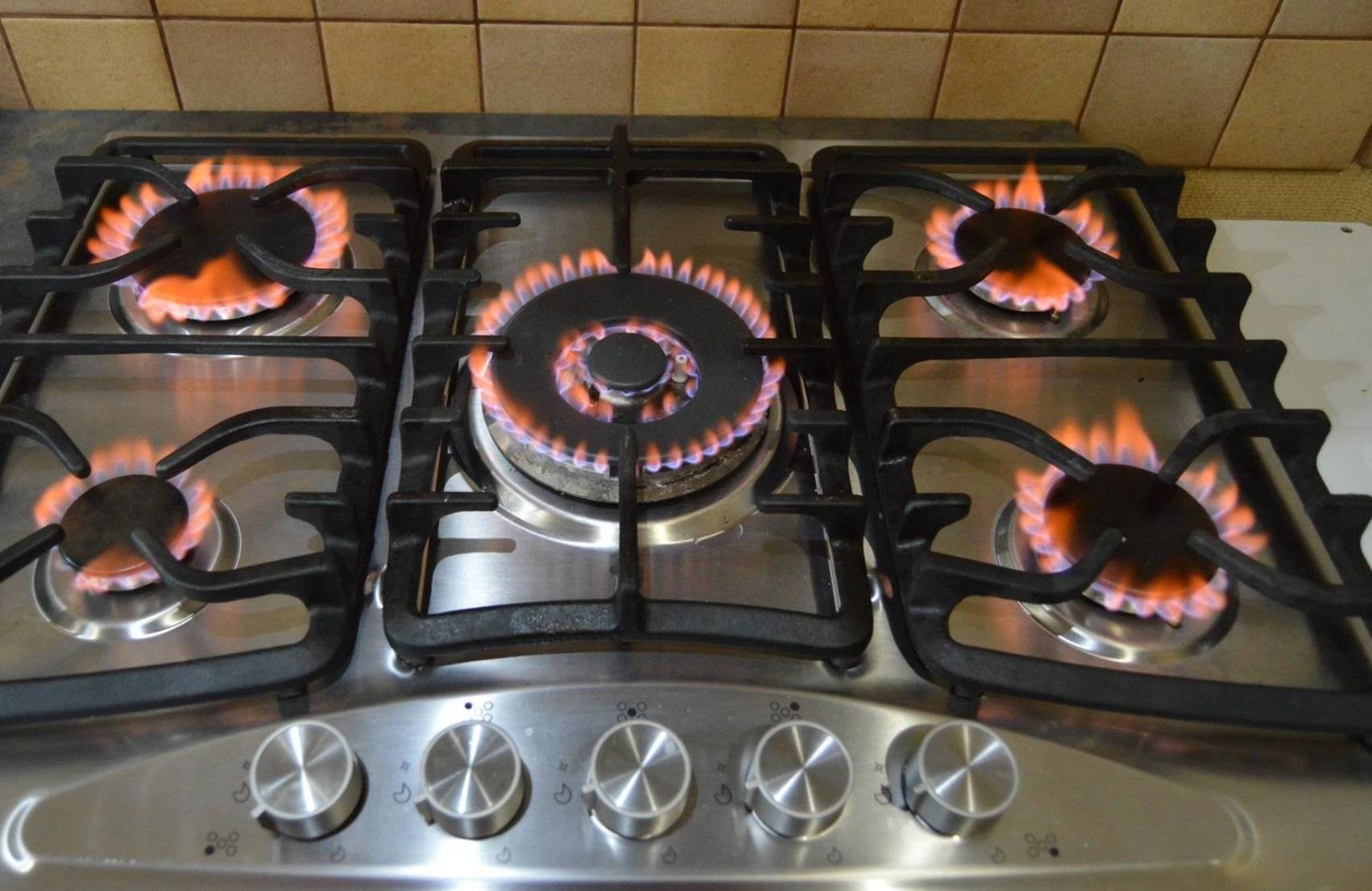 Температура пламени газовой плиты: как определить и отчего зависит