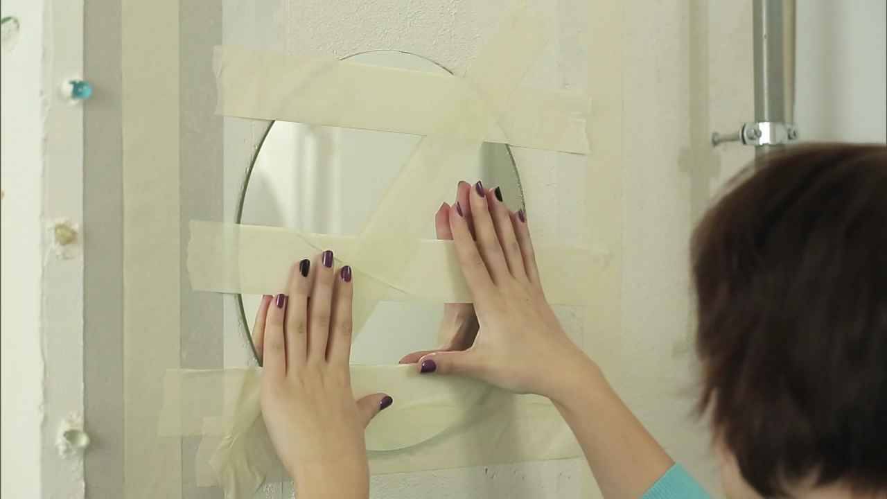 Как крепить большое зеркало к стене? - строительные рецепты мира