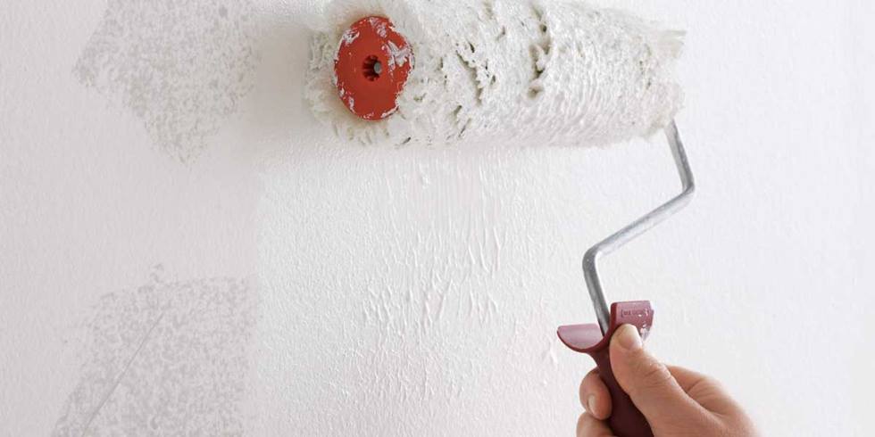 Какой краской красить стены в квартире: преимущества и недостатки, правильный выбор материала