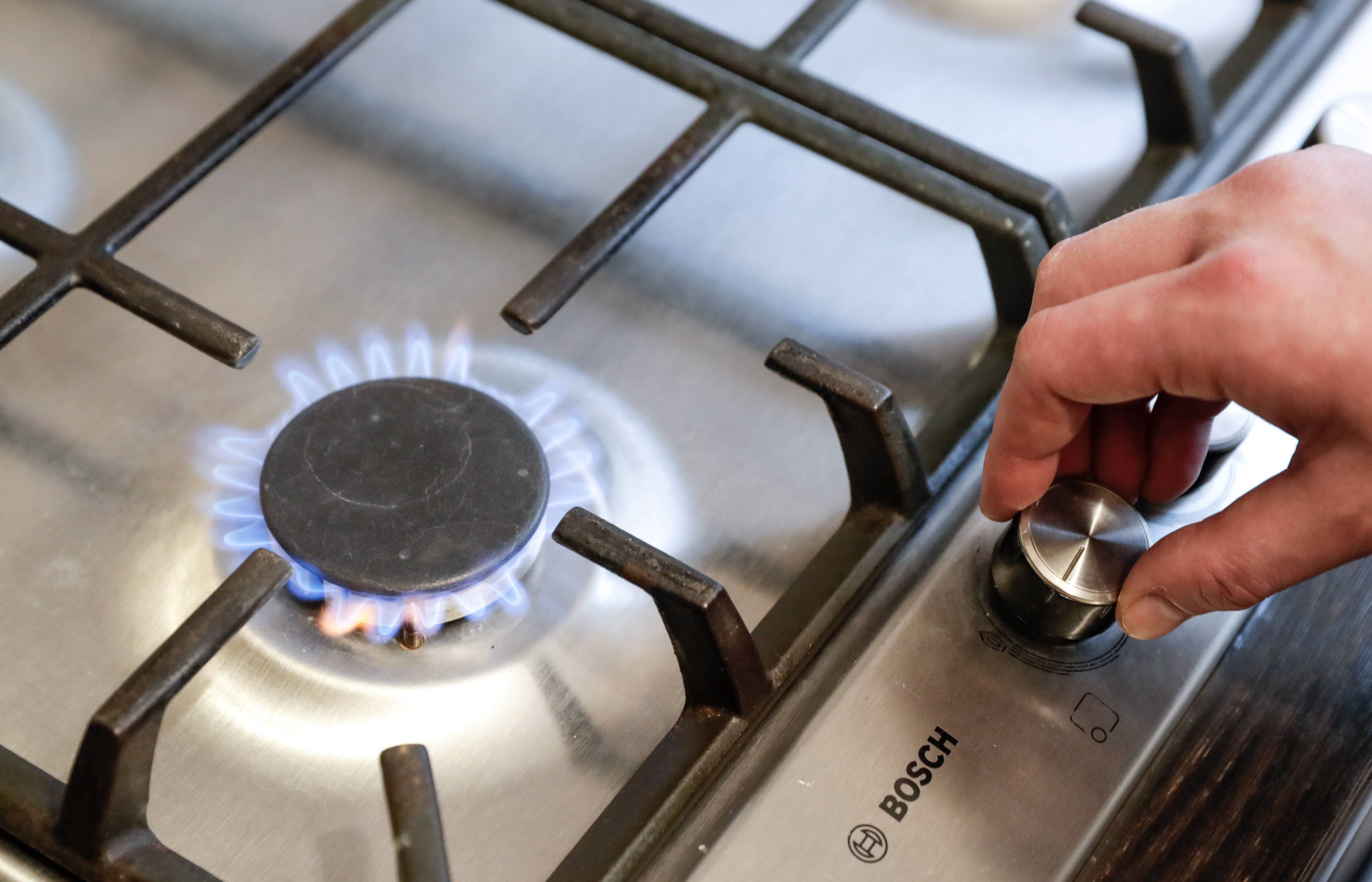 Потребление газа газовой плиты: норма в час, правила определения расхода и рекомендации по экономии