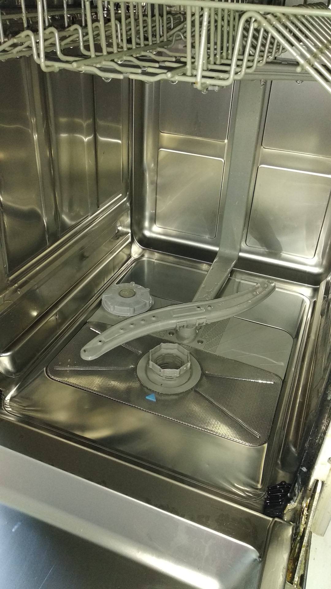 Посудомоечная машина плохо моет посуду: причины неполадок, почему стала плохо мыть, пмм не промывает посуду, способы устранения проблем