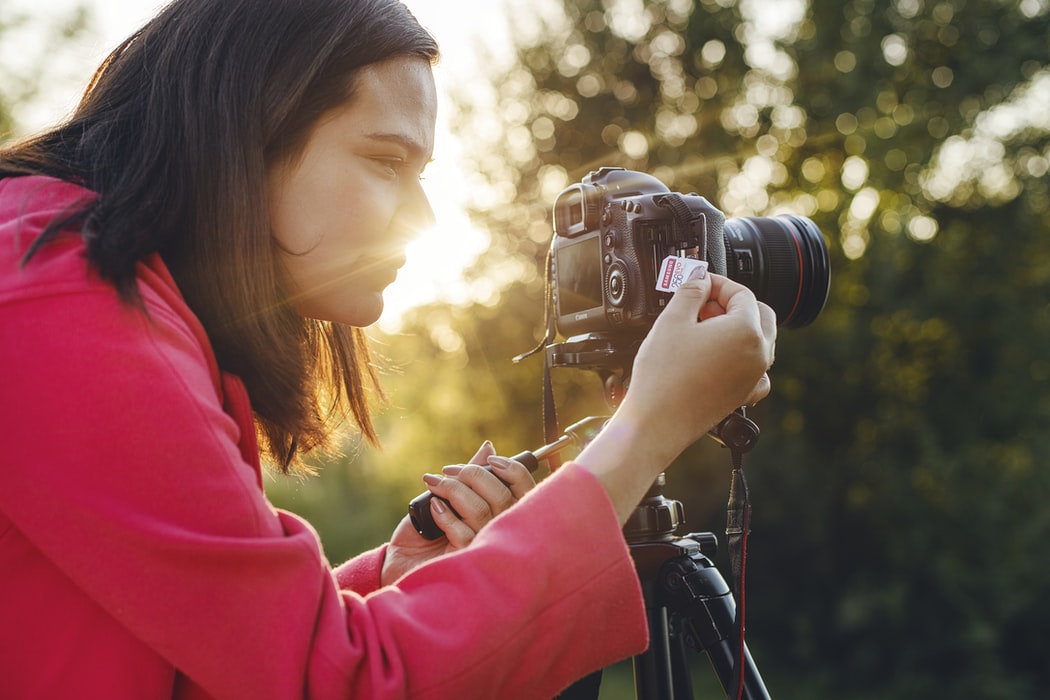Canon для новичков: 9 лучших камер для начинающих фотографов