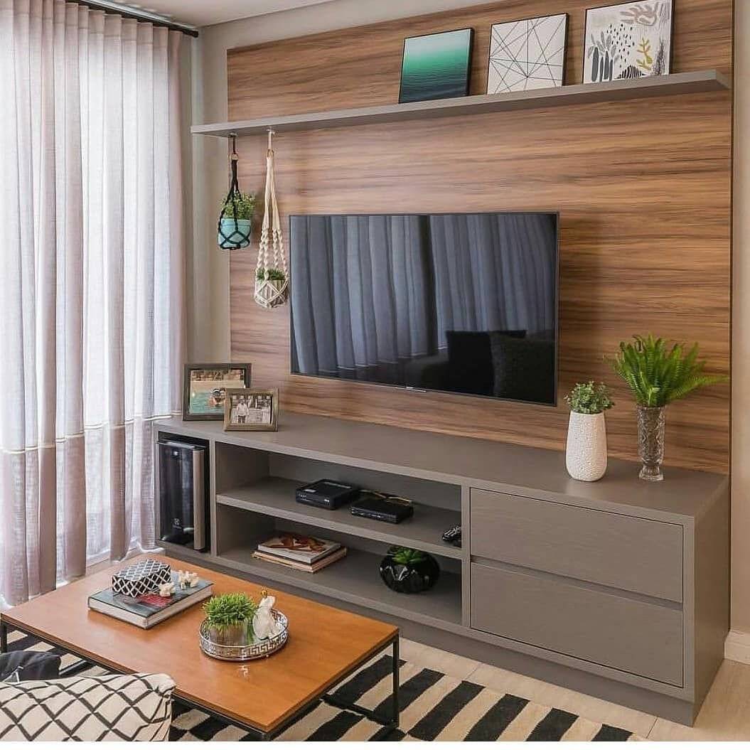 Телевизор на стене в интерьере гостиной, спальни, кухни, фото оформления