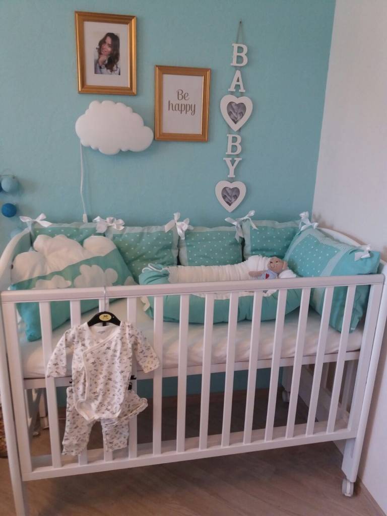 Краска для детской кроватки: как и чем покрасить деревянную кровать новорожденного?