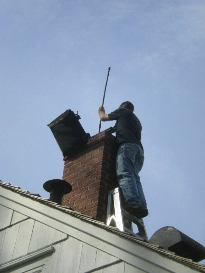 Как прочистить печной дымоход на даче своими руками: механическая и ручная чистка