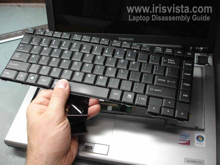 Каким образом разные виды кнопок вставляются в клавиатуру на ноутбуке?