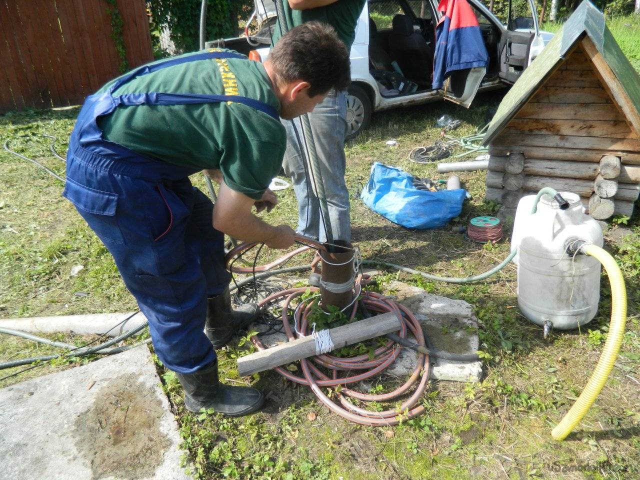 Как восстановить старую скважину для воды на даче своими руками (видео)