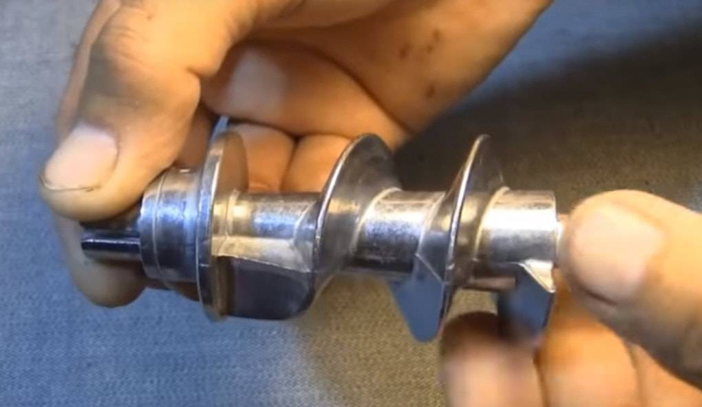 Сломалась мясорубка – что делать: ремонт электромясорубки своими руками