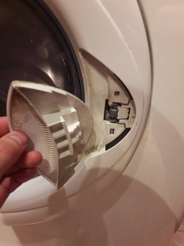 Не открывается дверца стиральной машины lg после окончания стирки: как ее открыть?