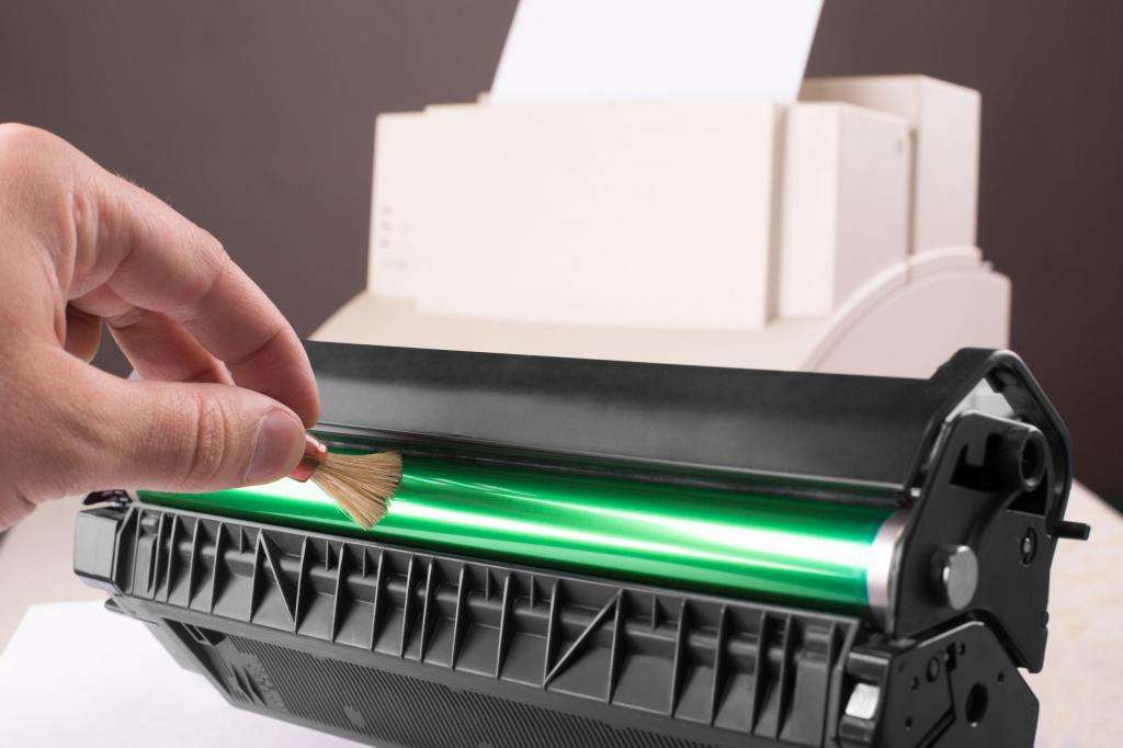 Чистка картриджа принтера в домашних условиях: руководство