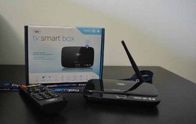 Купить смарт приставку в днс. Smart Box f3. LG Smart приставка для ТВ. Smart-TV приставка Rombica Smart Box a3 (VPDB-08). ТВ приставка Import Smart TV Box.