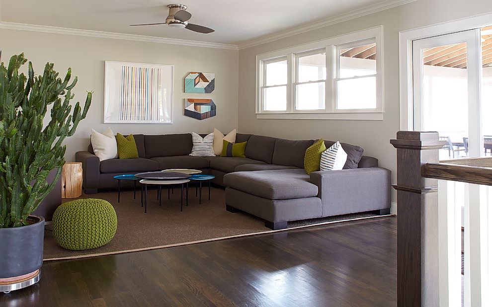 Коричневый диван в интерьере гостиной: 40 фото, с чем сочетать цвет