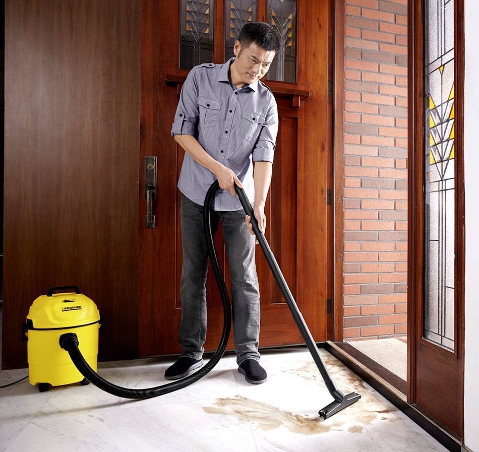 Отличное средство для любителей чистоты – пылесос для влажной уборки
