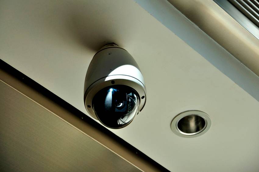 Беспроводные мини камеры для скрытого видеонаблюдения: типы и установка