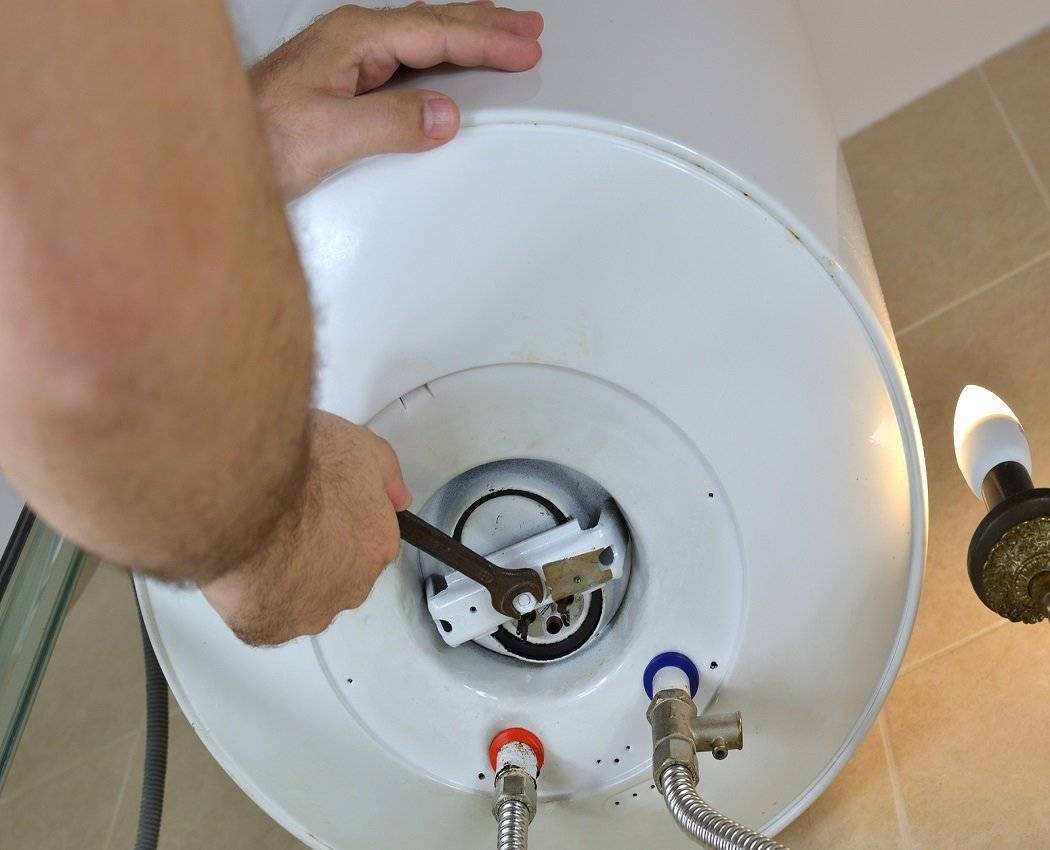 Как удалить накипь в водонагревателе своими руками?
