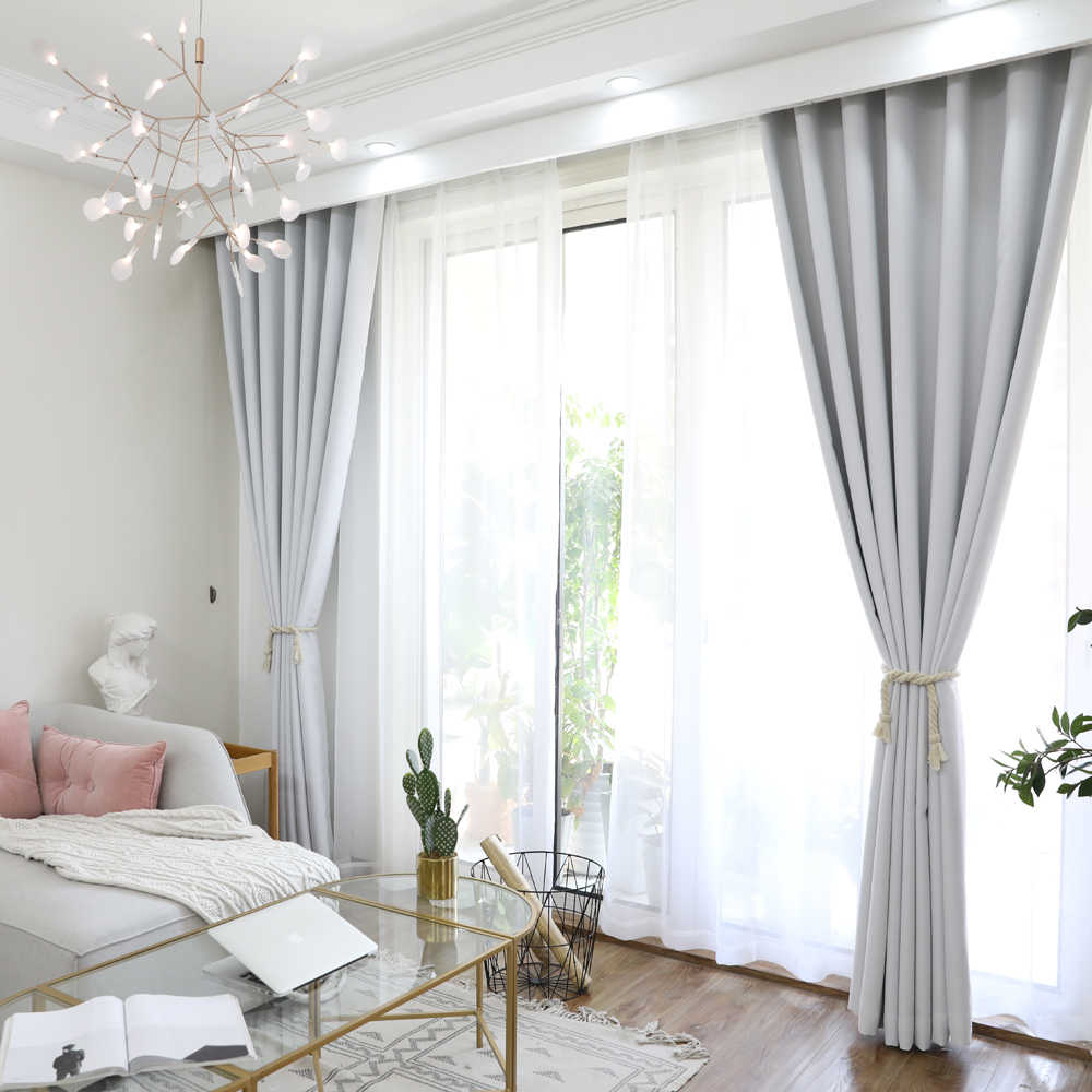 Белые шторы в интерьере: как правильно применять, сочетание с другими цветами и фото дизайна в разных комнатах