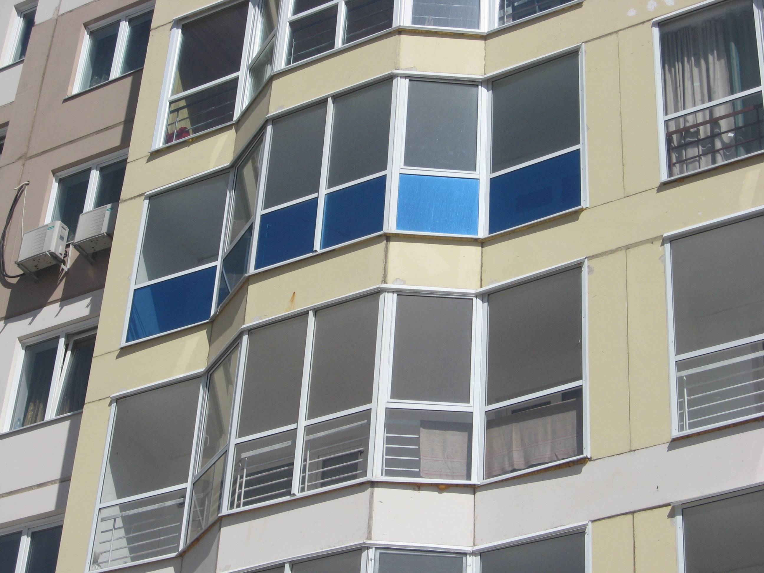Тонировка балкона своими руками: особенности и советы