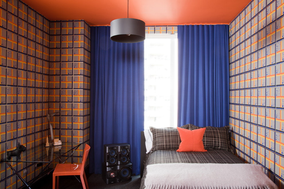 Синяя спальня: как выбирать мебель и шторы, фото интерьеров