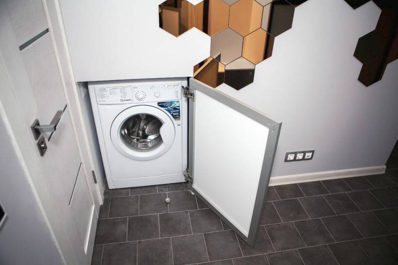 Куда спрятать стиральную машину в маленькой квартире