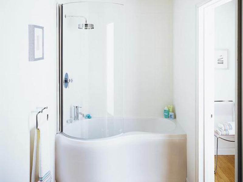 Что выбрать - ванну или душевую кабину: полезные советы
